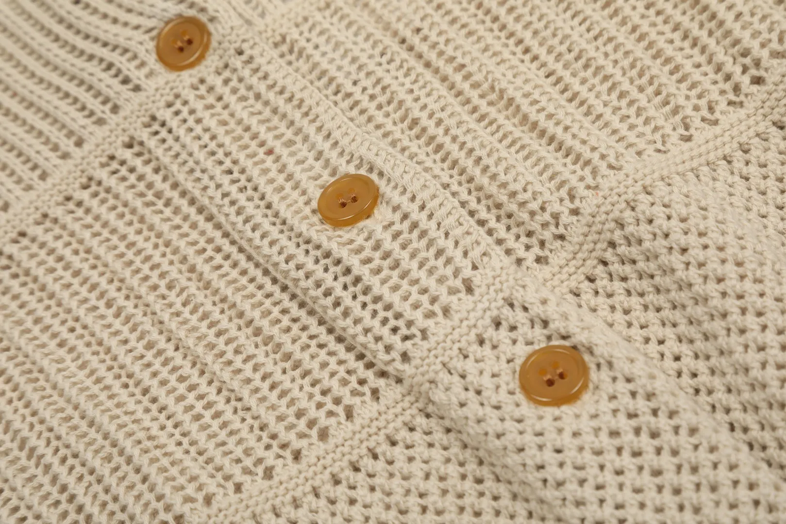 VIVI119# vivienne west wood West Queen Vivian Saturn New Retro "Unisex" Hollow Design Knitted Sweater Wool Round Neck 2024 Spring Latest Style Size: S -M- L Color: Apricot Royal Blue